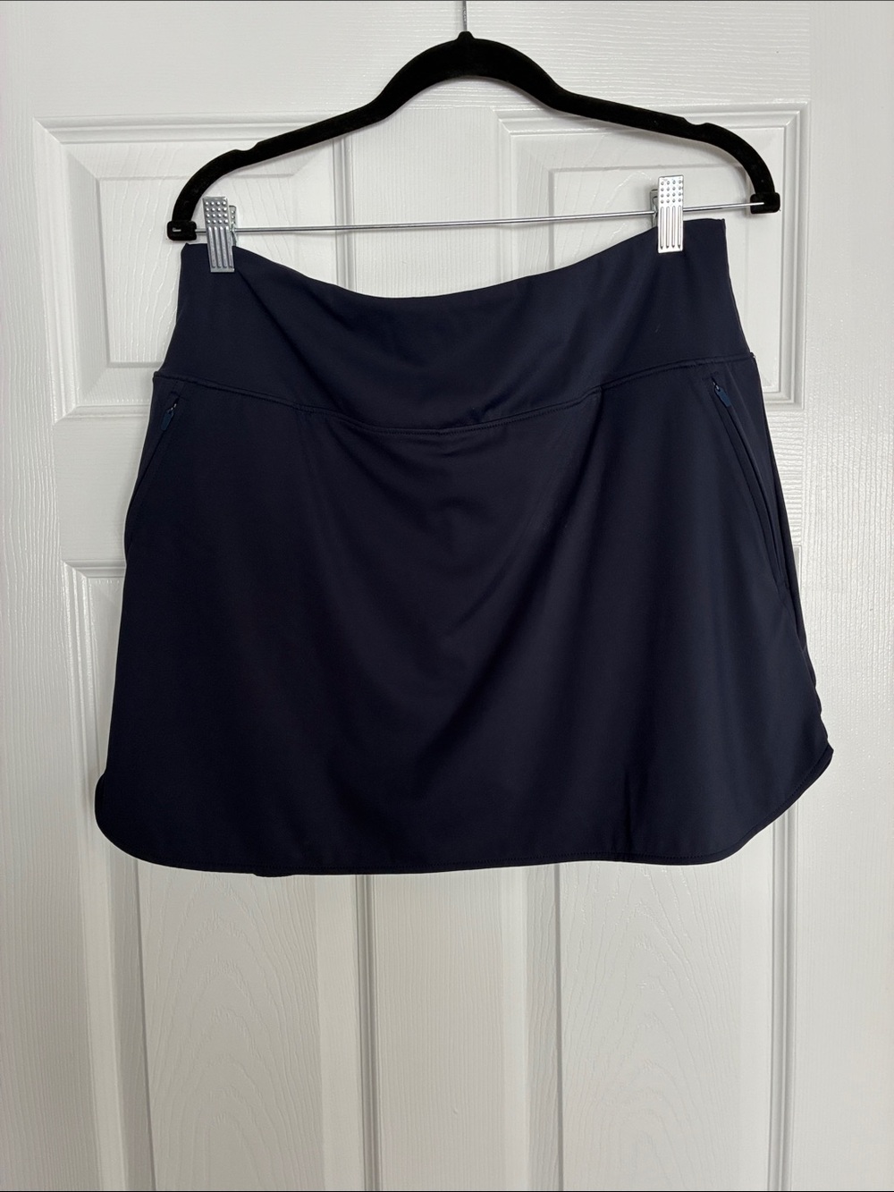 Athletic Skort with Zip Pockets in Dark Navy